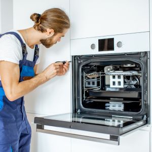 Benefits of Repairing Your Oven Control Board